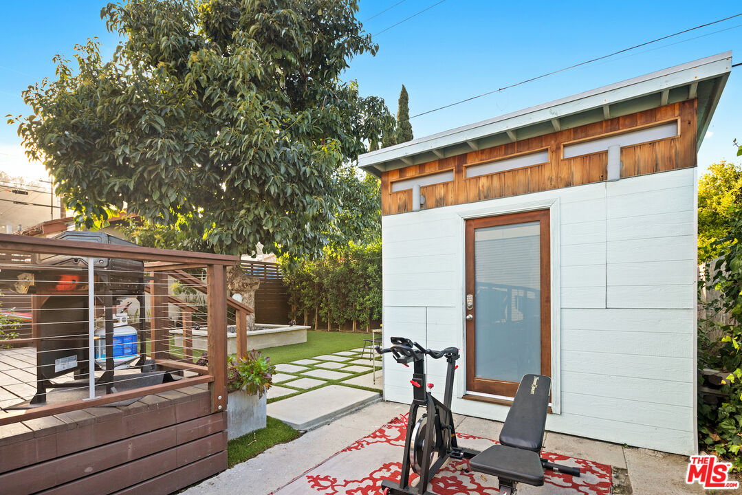 2405 Birkdale St photo 20
